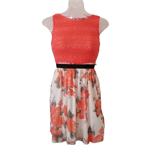 Xtraordinary Dresses & Skirts - Sleeveless dress and size S